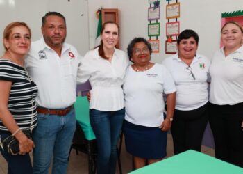 Trabaja Atenea Gómez en mejoramiento de las escuelas de Isla Mujeres