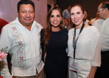 Fortalece Atenea Gómez desarrollo financiero de Isla Mujeres