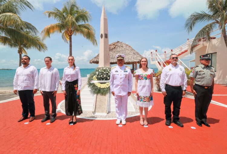 Atenea Gómez participa en ceremonia por 109 aniversario de la Gesta Heroica del Puerto de Veracruz
