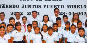 Blanca Merari, al frente del primer pago de becas del ciclo escolar 2022-2023