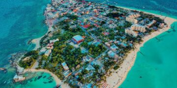 Isla Mujeres, nominado a los premios Readers Choice Awards