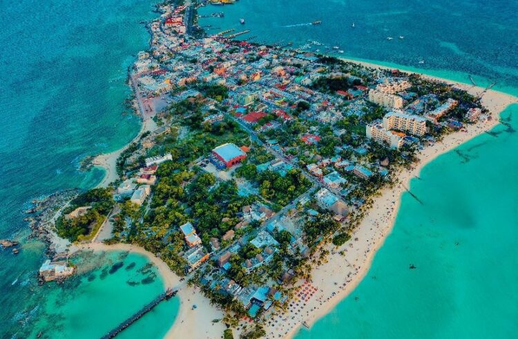 Isla Mujeres, nominado a los premios Readers Choice Awards