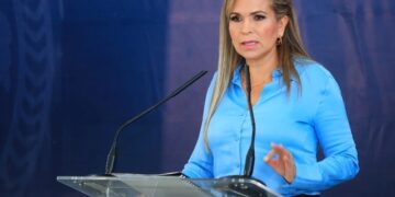 Estoy enfocada en gobernar y esperaré los tiempos: Lili Campos