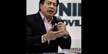 Avala TEPJF extensión de Mario Delgado como dirigente de Morena
