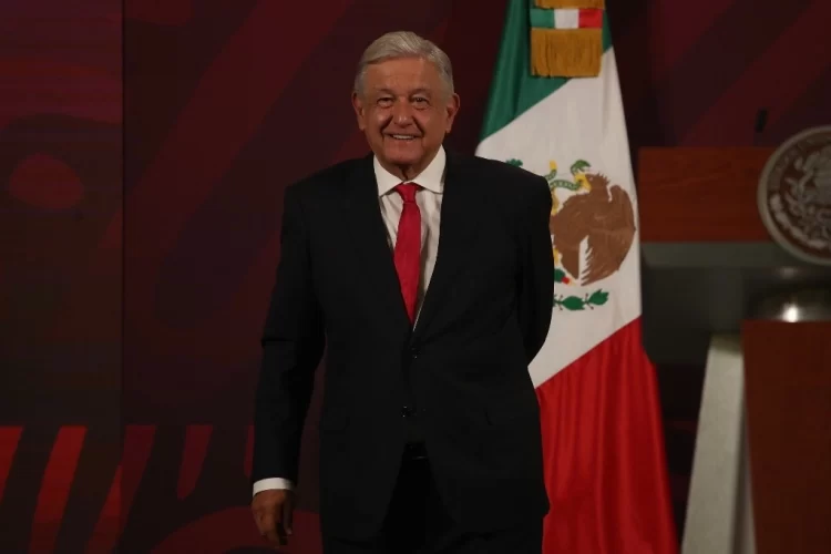 Califica AMLO como "penosa y decadente" iniciativa de republicanos contra cárteles