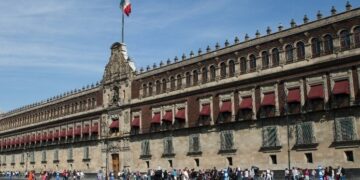 Se reunirá AMLO con gobernadores morenistas en el Palacio Nacional