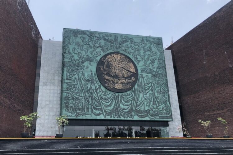 AMLO envía a la Cámara de Diputados iniciativa para suprimir unidades administrativas