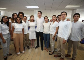 Ana Paty Peralta respalda a la juventud quintanarroense