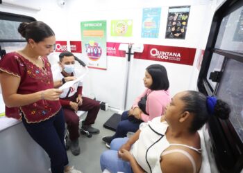 Ana Paty Peralta vela por la salud de los cancunenses