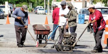 Gobierno de Ana Paty Peralta atiende calles y avenidas de Cancún
