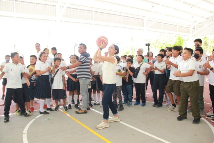La formación de nuestras niñas y niños es prioridad: Ana Paty Peralta