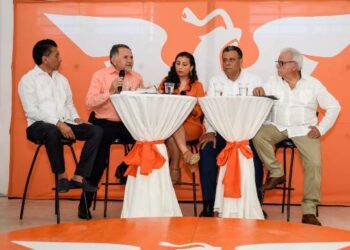 Una plataforma digital para que transporte público individual no dependa de Uber, propone MC