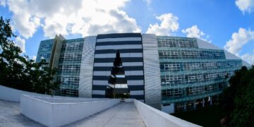 La autonomia de la UQROO, a prueba