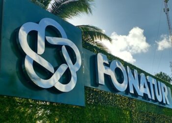 Fonatur renta ilegalmente espacios para módulos en playas públicas y zonas peatonales de la Zona Hotelera de Cancún