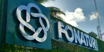Fonatur renta ilegalmente espacios para módulos en playas públicas y zonas peatonales de la Zona Hotelera de Cancún