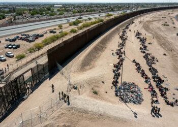 Se reforzarán acciones y estrategia de asistencia consular, anuncia SRE