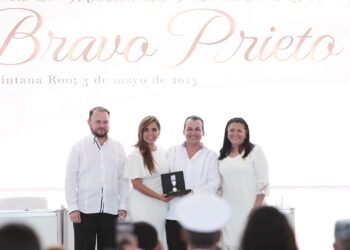 Realizan entrega de medalla al mérito de protección ecológica a José Luis Funes Izaguirre