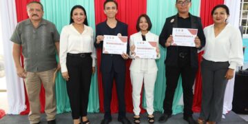 Blanca Merari inaugura presentación de proyectos de emprendimiento en Cobach de Puerto Morelos