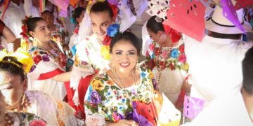 Blanca Merari asiste en Cozumel a clausura de fiesta de El Cedral 2023