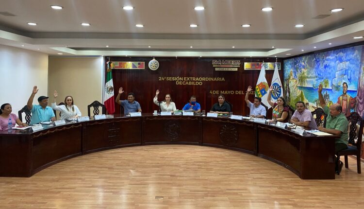 Cumple Atenea Gómez con la voluntad de las y los isleños