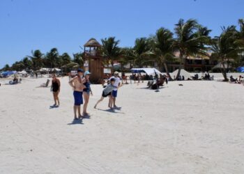 Se reporta en Puerto Morelos nuevamente un buen fin de semana largo