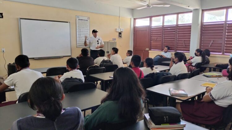 Previene Puerto Morelos a jóvenes sobre consumo de drogas