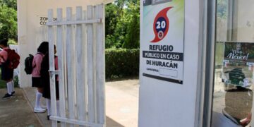 Habilitarían 13 refugios en Puerto Morelos y 8 en Leona Vicario en caso de huracán