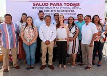 Atenea Gómez agradece a Mara Lezama llegada de histórica caravana de salud a Isla Mujeres