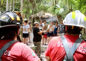 Bomberos de Puerto Morelos mantienen estrecha colaboración con unidad de manejo ambiental