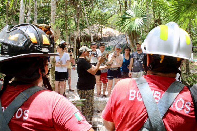 Bomberos de Puerto Morelos mantienen estrecha colaboración con unidad de manejo ambiental