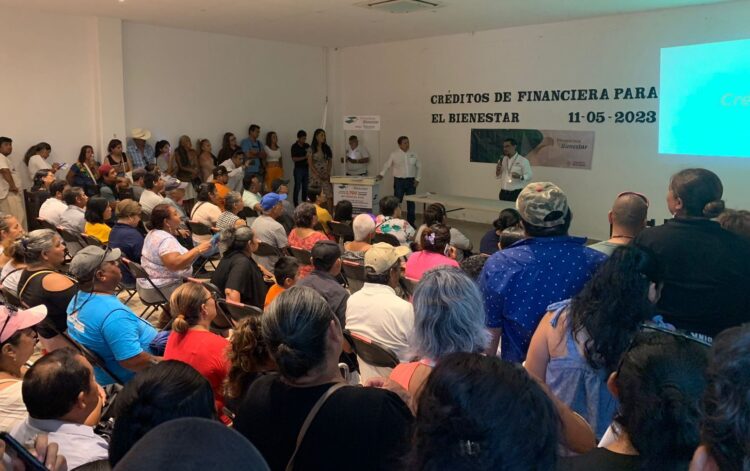 Fortalecen a emprendedores de Puerto Morelos con suma de esfuerzos