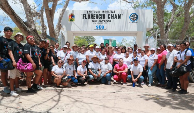 Realiza Atenea Gómez Ricalde Brigada de Asistencia Social "Todos somos Francisco May"