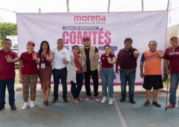 Johana Acosta toma protesta a Comités de Defensa de la 4T en Cozumel