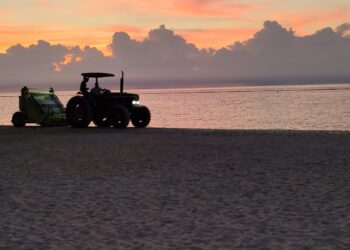 Puerto Morelos luce playas espectaculares para este fin de semana