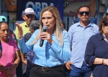 Lili Campos beneficia a comunidades de Solidaridad con “Piso firme y techo seguro”