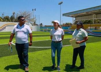 Cumple Atenea Gómez compromiso con deportistas rehabilitando otro espacio deportivo