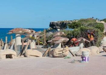 Embellece Atenea Gómez el "Malecón Caribe" para mantener excelencia turística de Isla Mujeres