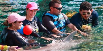 Logra Atenea Gómez más beneficios para las personas con discapacidad en Isla Mujeres