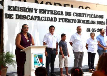 Entregan certificados de discapacidad a habitantes de Puerto Morelos