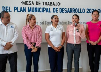 Refuerza gobierno de Lili Campos desarrollo turístico con foro de consulta