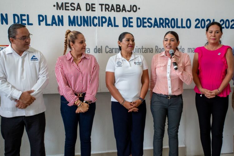 Refuerza gobierno de Lili Campos desarrollo turístico con foro de consulta