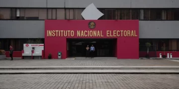 Quejas de oposición contra expresiones de AMLO son improcedentes: INE