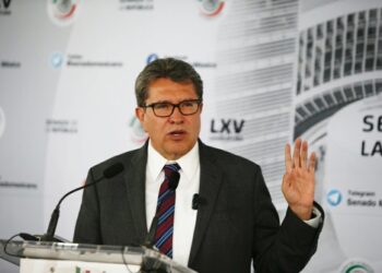 No tengo ninguna intención de pasarme a la oposición: Ricardo Monreal