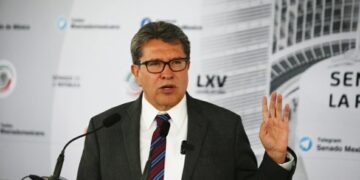 No tengo ninguna intención de pasarme a la oposición: Ricardo Monreal