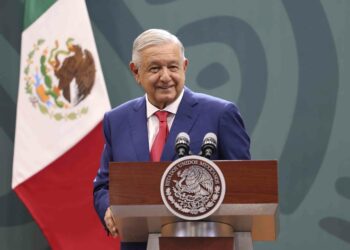 La Semar detectó la llegada de barco chino con 600 bultos de fentanilo: AMLO