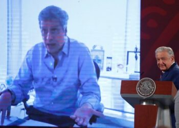 Llama AMLO a adversarios a rectificar rumbo y tener una oposición "más eficaz"