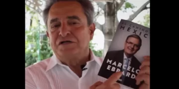 Respalda Pío López Obrador aspiraciones presidenciales de Marcelo Ebrard