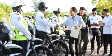 Ana Paty Peralta supervisa presencia de elementos de seguridad pública en Cancún