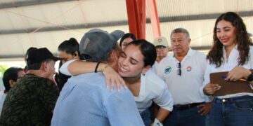 Trabajamos por Cancún y por su gente: Ana Paty Peralta