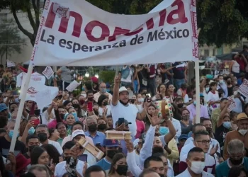 Morena anuncia arranque de credencialización de defensores de 4T